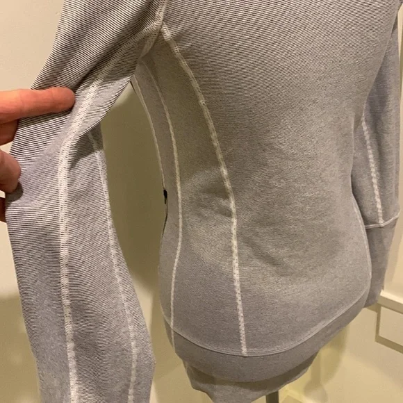 Lululemon jacket - Picture 6 of 8